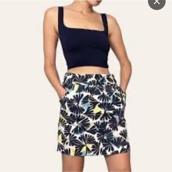 Banana Republic Factory Mini Skirt size 4 - Picture 7 of 9